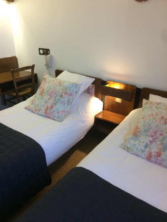 Hotel Logis Le Dahu Parigny (Loire)
